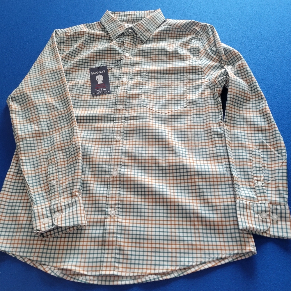 NWT Haggar Men's Button-Down Checkered Shirt / Size Medium